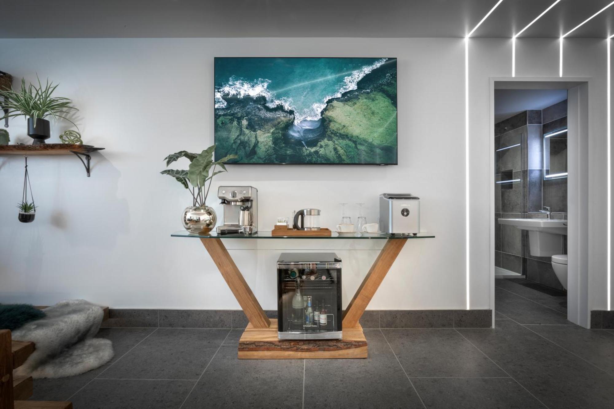 Aphrodites Group - Luxury Hot Tub Suites In Central Lake District! Bowness-on-Windermere Exteriér fotografie