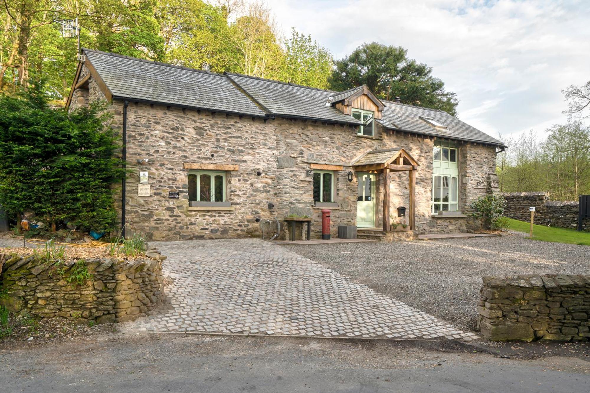 Aphrodites Group - Luxury Hot Tub Suites In Central Lake District! Bowness-on-Windermere Exteriér fotografie