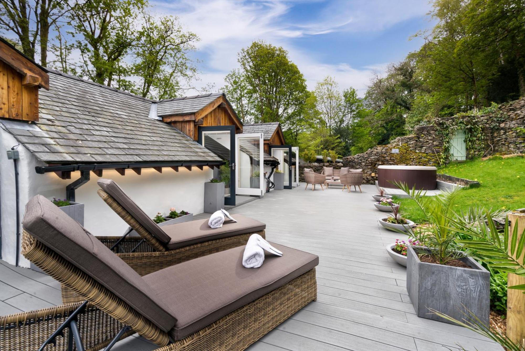 Aphrodites Group - Luxury Hot Tub Suites In Central Lake District! Bowness-on-Windermere Exteriér fotografie