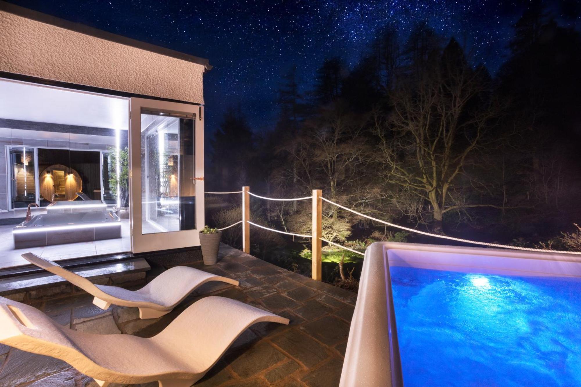Aphrodites Group - Luxury Hot Tub Suites In Central Lake District! Bowness-on-Windermere Exteriér fotografie