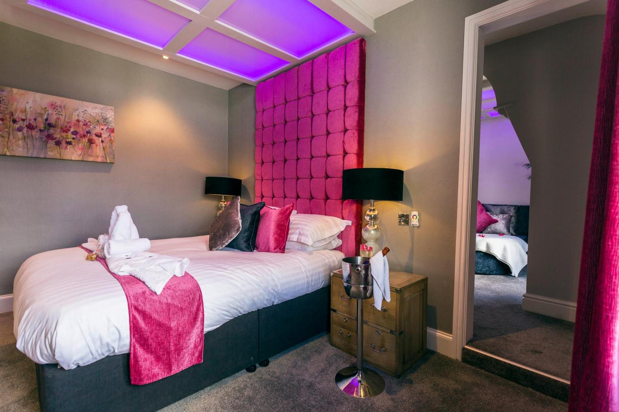 Aphrodites Group - Luxury Hot Tub Suites In Central Lake District! Bowness-on-Windermere Exteriér fotografie