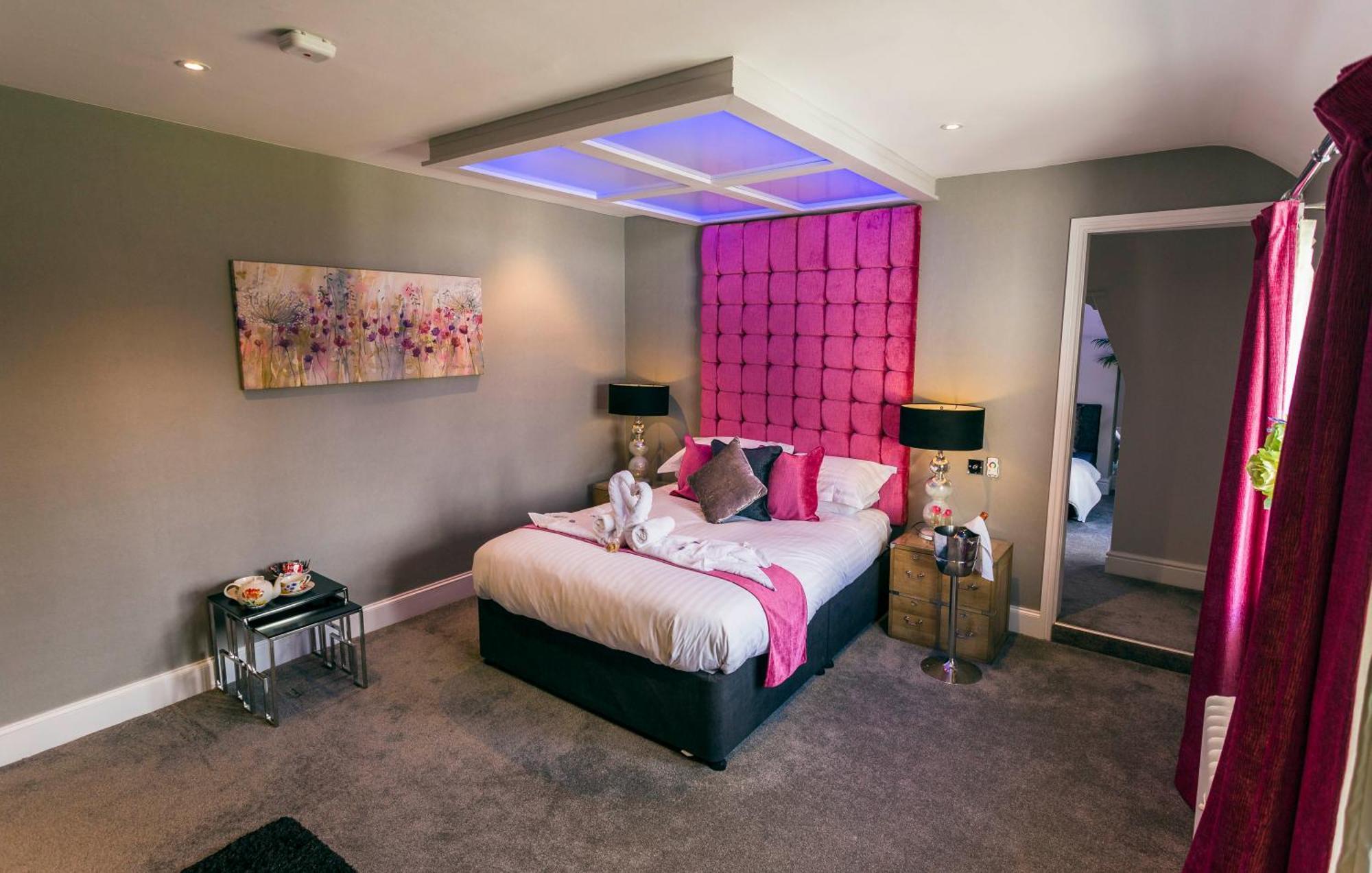 Aphrodites Group - Luxury Hot Tub Suites In Central Lake District! Bowness-on-Windermere Exteriér fotografie