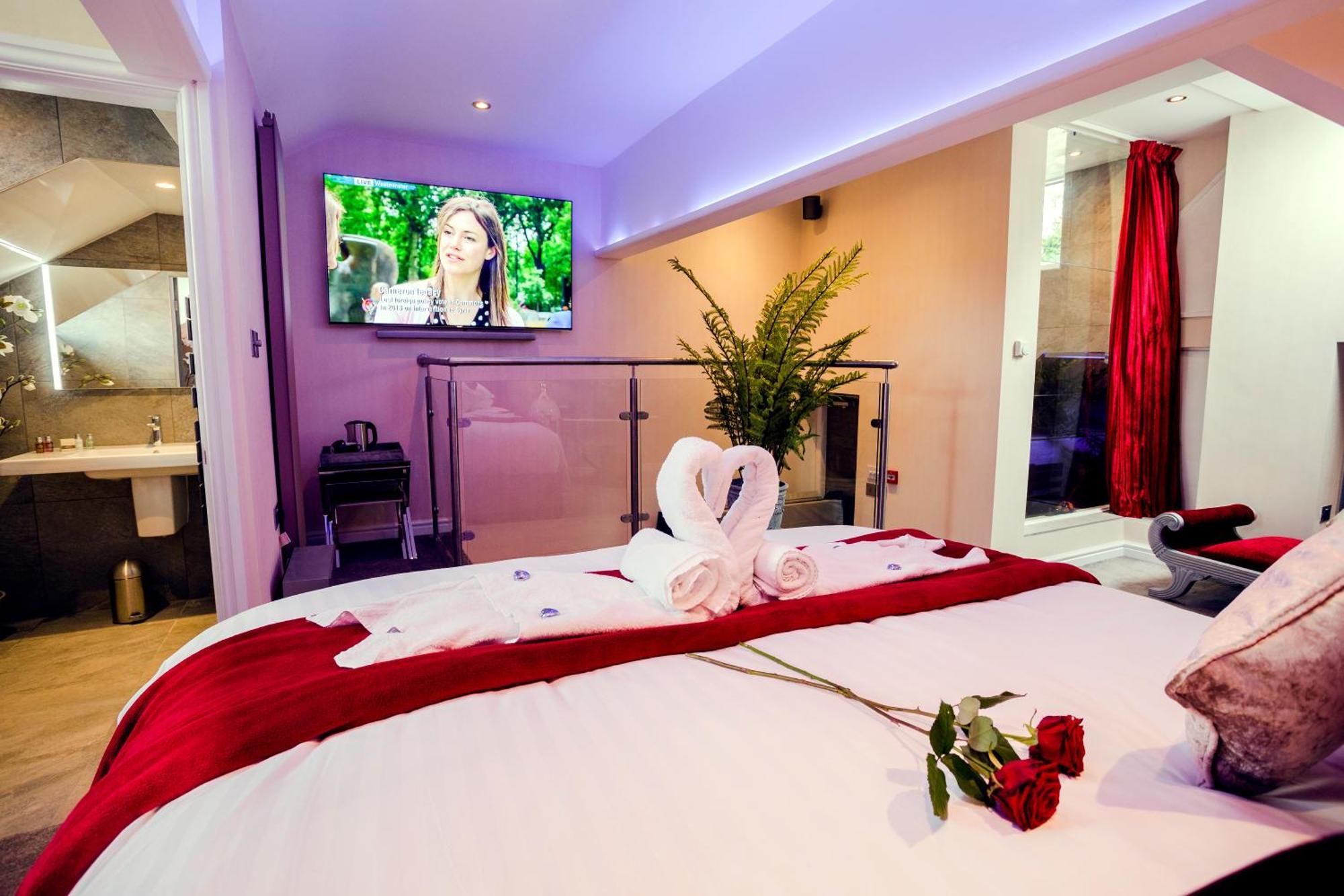 Aphrodites Group - Luxury Hot Tub Suites In Central Lake District! Bowness-on-Windermere Exteriér fotografie